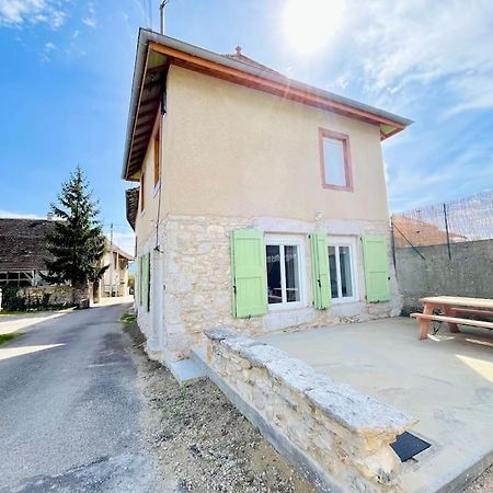 La Maison L'Oiseau Bleu Saint-Victor-de-Morestel المظهر الخارجي الصورة
